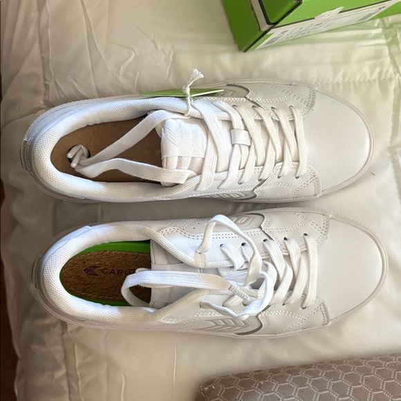 Cariuma The Salvas White and Gray Sneakers - Picture 4 of 7